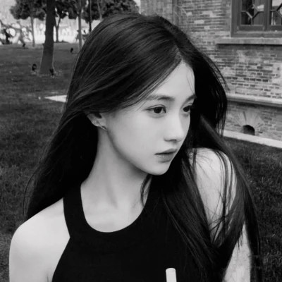 2025最潮头像女生高清图片