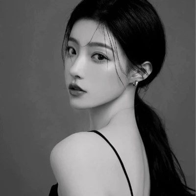 2025最潮头像女生高清图片