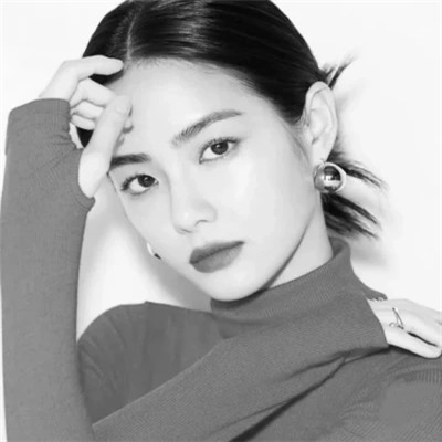 2025最潮头像女生高清图片