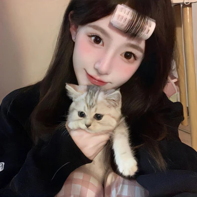 2025最潮头像女生高清图片