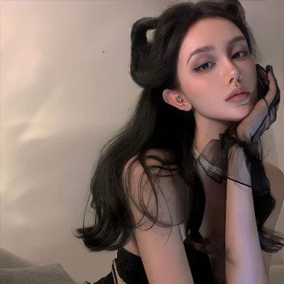 2025最潮头像女生高清图片