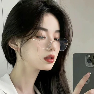2025最潮头像女生高清图片