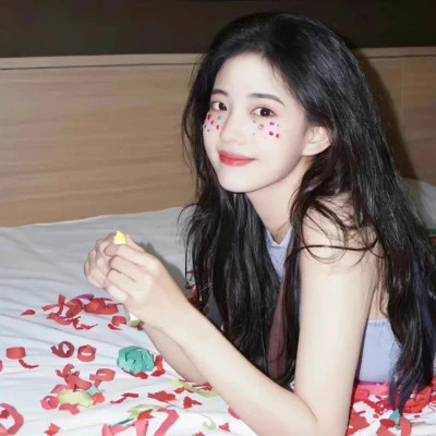 2025最潮头像女生高清图片