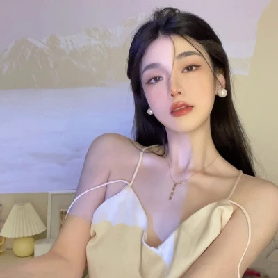 2025最潮头像女生高清图片