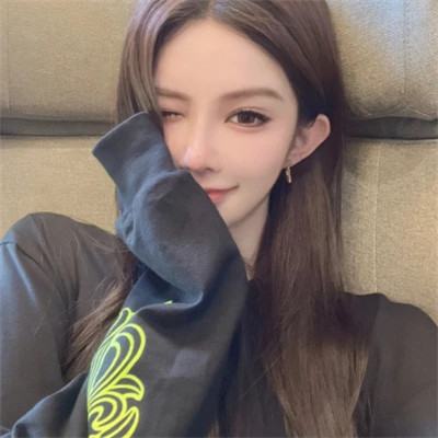 2025最潮头像女生高清图片