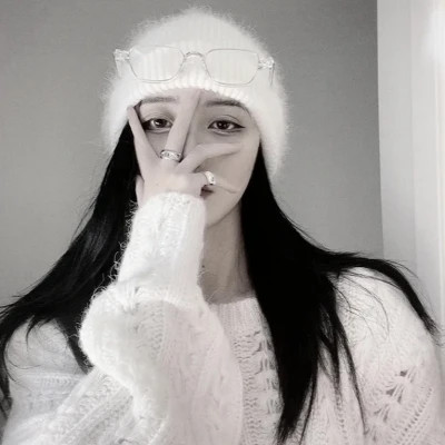 2025最潮头像女生高清图片