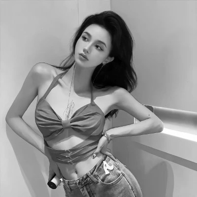 女士高冷黑白头像图片高清