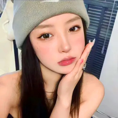 女生图片2025气质头像