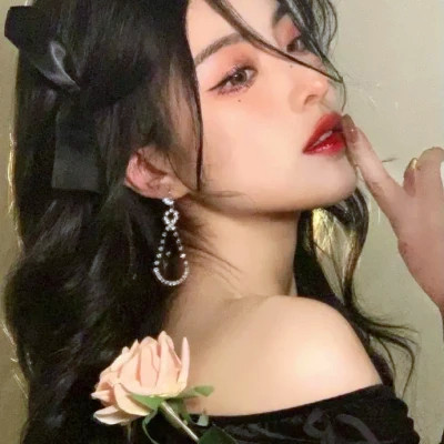 女生图片2025气质头像