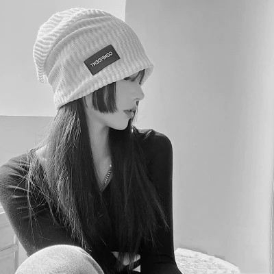女生高清黑白真人微信头像图片