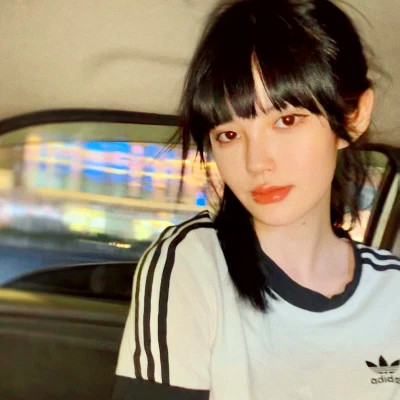 2025微信女生头像最新版火爆图片