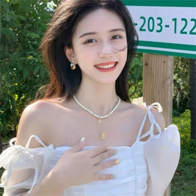 2025最火好看头像女生热门网红图片