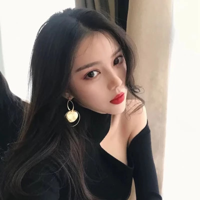2025最火好看头像女生热门网红图片