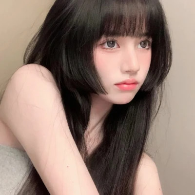 2025最火好看头像女生热门网红图片