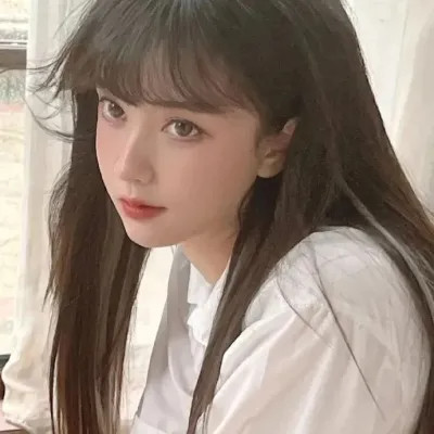 2025最火好看头像女生热门网红图片