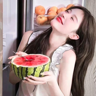 2025最火好看头像女生热门网红图片