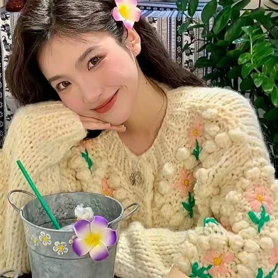 2025最火好看头像女生热门网红图片