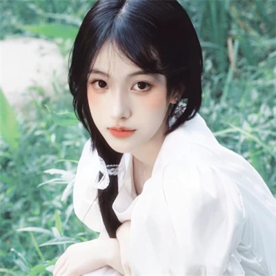 2025最火好看头像女生热门网红图片