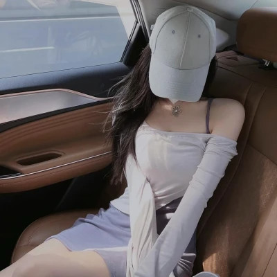 2025最火好看头像女生热门网红图片