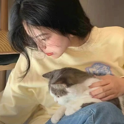 2025最火好看头像女生热门网红图片