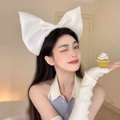 2025最火好看头像女生热门网红图片