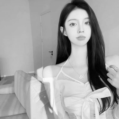 头像图片2025最火爆黑白女生
