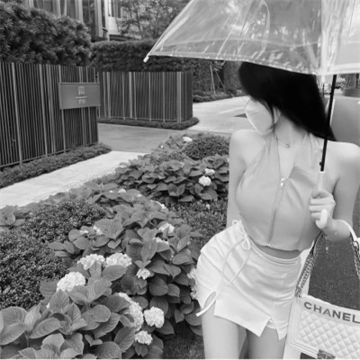 头像图片2025最火爆黑白女生