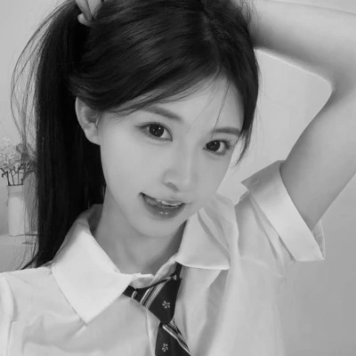 头像图片2025最火爆黑白女生