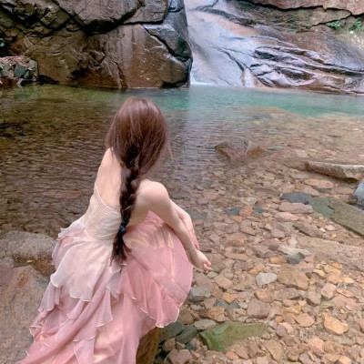 2025头像女最新版的微信