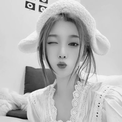 头像黑白系高清女真人