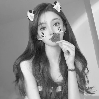 头像黑白系高清女真人
