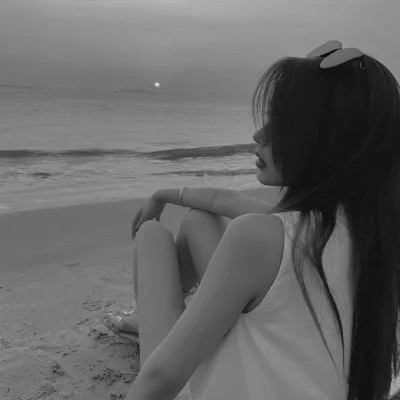 头像黑白系高清女真人