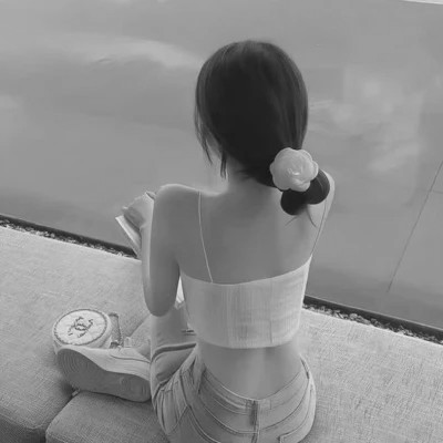 头像黑白系高清女真人