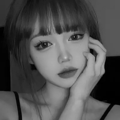 头像黑白系高清女真人