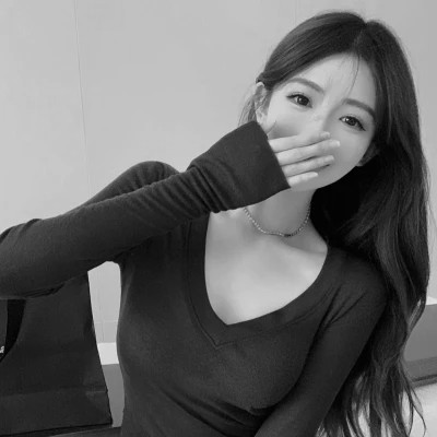 头像黑白系高清女真人