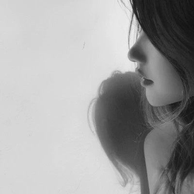 头像黑白系高清女真人