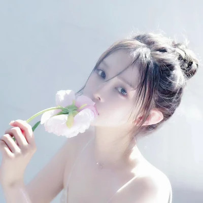 2025年头像最新版的女生流行图片