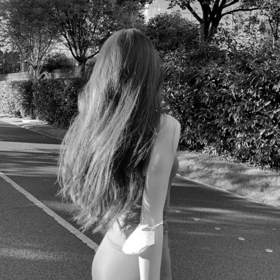 好看的黑白女生头像