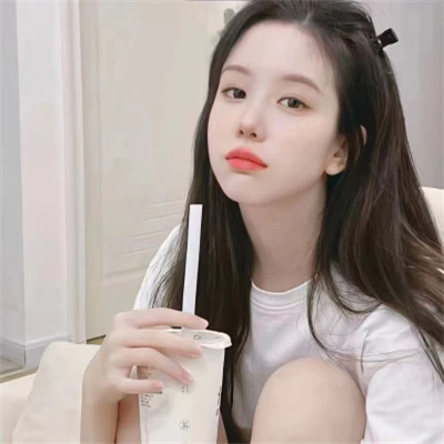 2025头像女简单干净气质