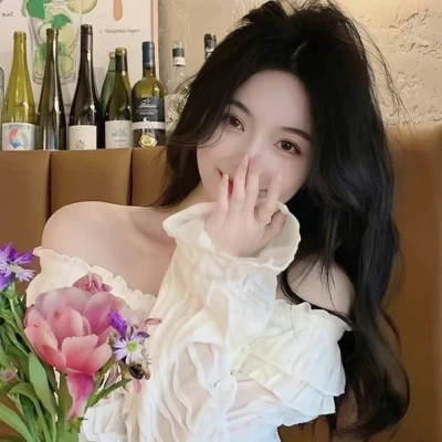 2025头像女简单干净气质