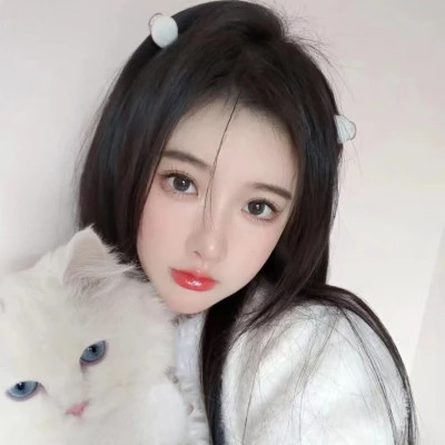 2025头像女简单干净气质
