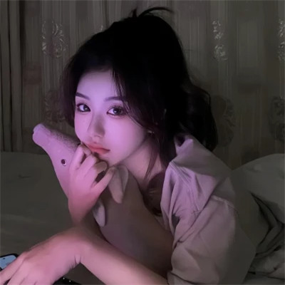 2025头像女简单干净气质
