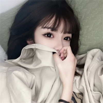 2025头像女简单干净气质