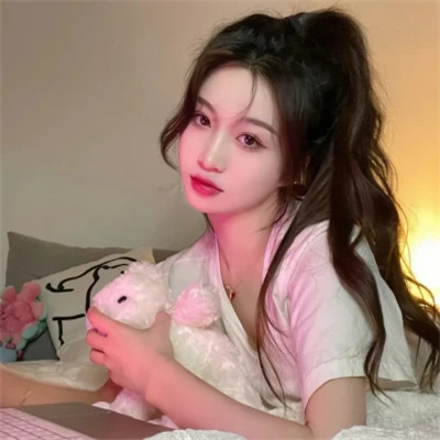 2025头像女简单干净气质