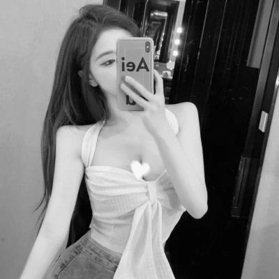 2025微信黑白女生头像高清真人