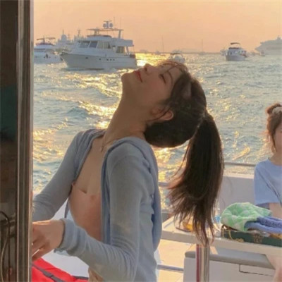 2025最新时尚潮流精致女生头像