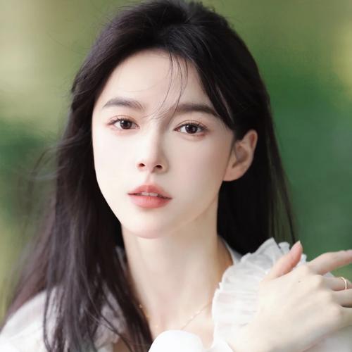 2025超级火网红好看的女生头像