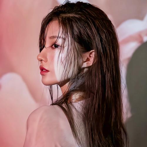 2025超级火网红好看的女生头像