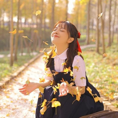 2025超级火网红好看的女生头像