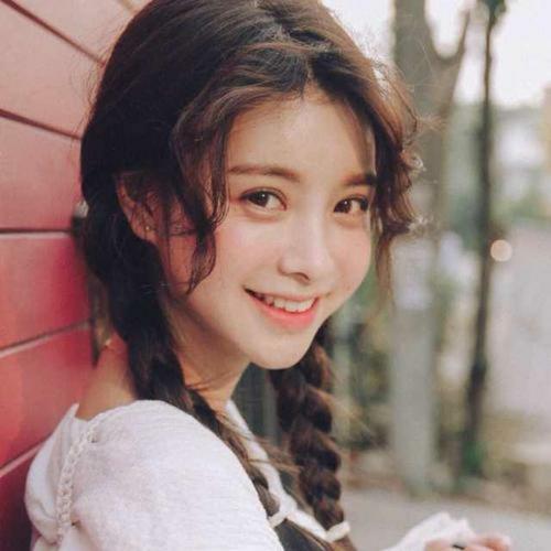 2025超级火网红好看的女生头像